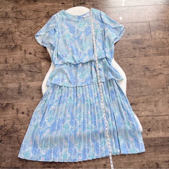 Vintage Rich Lady Peplum Pleated Midi Dress 80s Pastel Paisley Floral Pleated - Picture 13 of 17